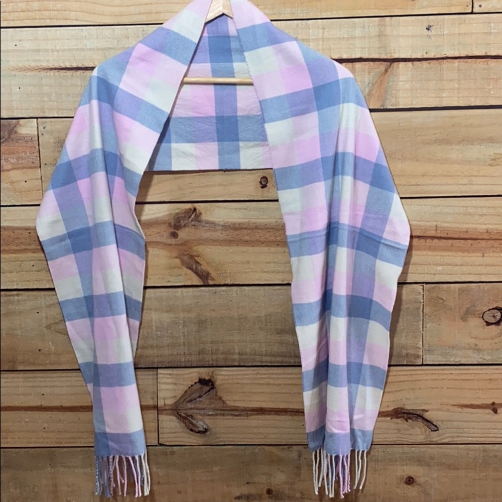Women’s plaid Michael Kors scarf.